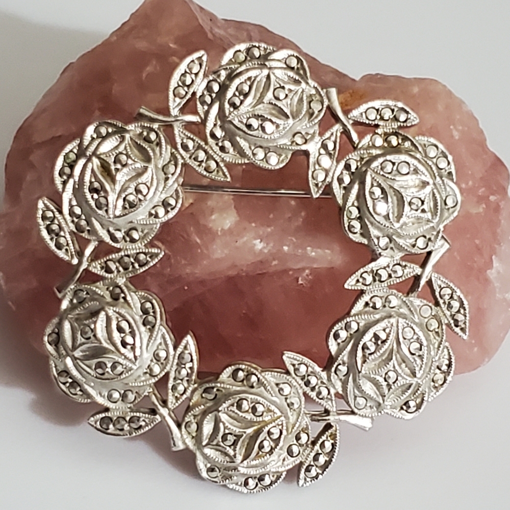 Vintage Sterling marcasite roses wreath brooch pin Valentine’s vtg silver Flower